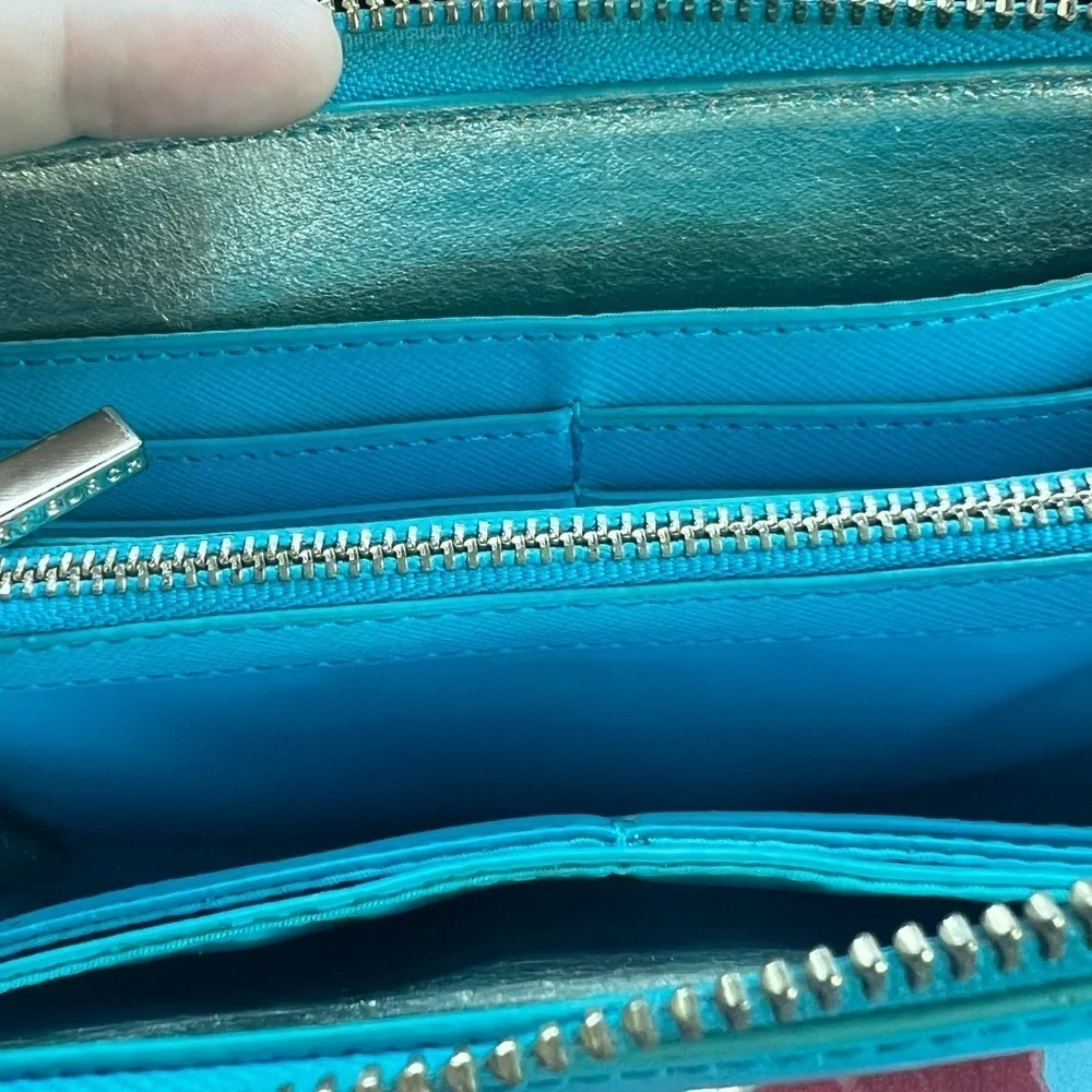 Tory Burch Zip Around Wallet